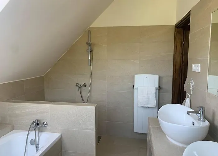 Tuenderrozsa Vendeghaz