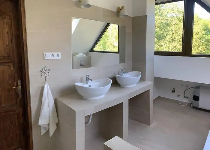 Tuenderrozsa Vendeghaz Tahitófalu